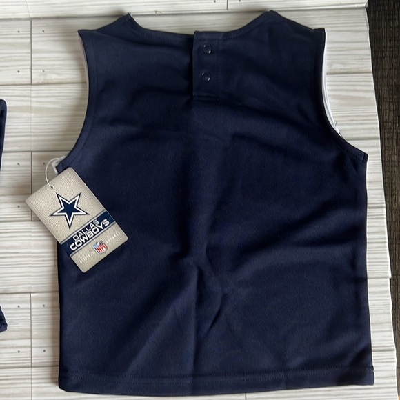 NWT Authentic Dallas Cowboys girls cheer outfit. 2 piece set 4T - Picture 3 of 13
